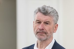 Prokuroras: buvęs kariuomenės vadas V. Rupšys turi būti nuteistas ir nubaustas pinigine bauda