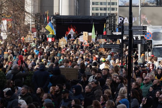 Kiek žmonių buvo trečiadienio mitinge Vilniuje? Štai ką rodo mobiliojo ryšio duomenys