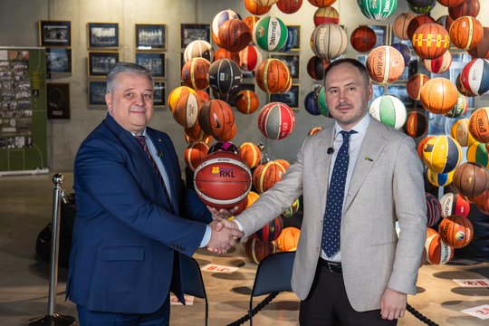 LKU kredito unijų grupė tapo Regionų krepšinio lygos pagrindiniu partneriu ir „Lyderių taurės“ tituliniu rėmėju