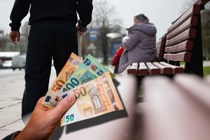 Pasakė, kur išleis senatvei kauptus pinigus: išryškėjo trys pasirinkimai