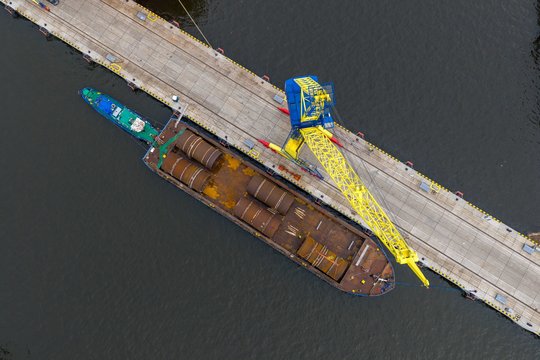 Nemunu plukdys įspūdingo dydžio krovinį – tokį pamatysi ne kiekvieną dieną