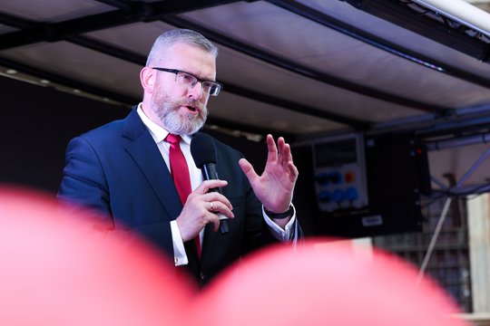 Į Lietuvą atvyksta euroskeptiškų ir antiukrainietiškų pažiūrų lenkų politikas Grzegorzas Braunas