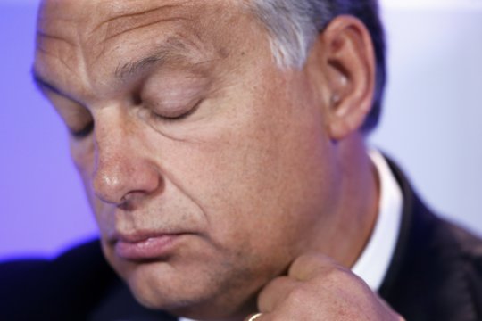 Vengrijos rinkimai kaip ant peilio ašmenų: baigtis neaiški, kaina – didžiulė