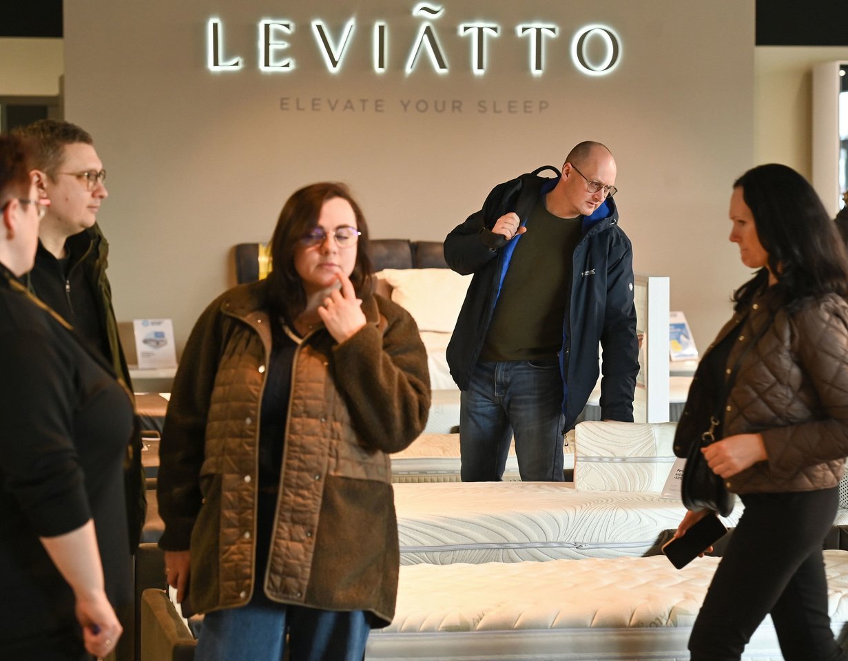  „Gintaro baldai“ – Kaune duris atvėrė didžiausias tinklo salonas.