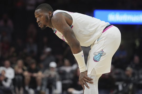 K. Jakučionio komanda atleido 26 milijonus turėjusį uždirbti krepšininką