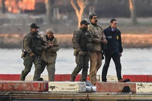 Venesuelos opozicija reikalauja rinkimų po N. Maduro nušalinimo