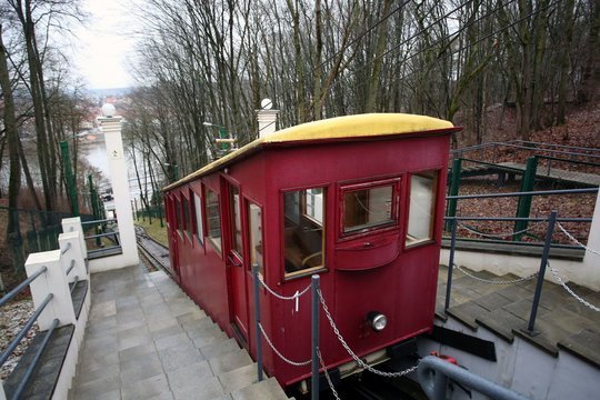 Ginčai dėl Kauno simboliu tapusio Žaliakalnio funikulieriaus: pasigenda iniciatyvos atnaujinti