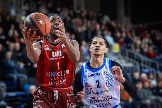 Beprotybė Utenoje – rungtynių baigtį nulėmė be amo šeimininkus palikęs teisėjų sprendimas