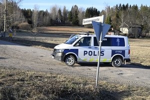 Suomijoje nukrito dronas: šalia rasta ir nesprogusi kovinė galvutė