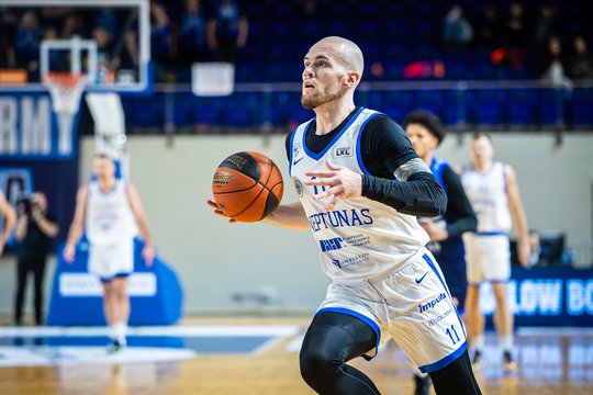 „Neptūno“ problemos tęsiasi: gavo antausį nuo vienų iš autsaiderių