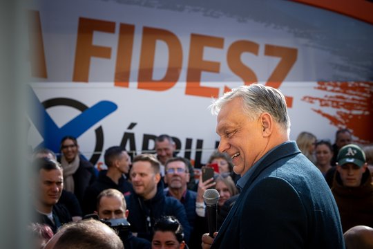Vengrijoje – lemiami parlamento rinkimai: Europa atidžiai stebi situaciją