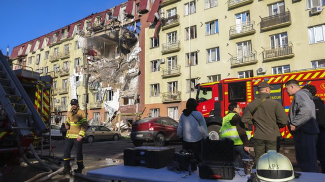 Velykų paliaubos liko neįgyvendintos: Ukraina praneša apie šimtus Rusijos pažeidimų