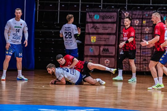 Lietuvos rankinio lygos ketvirtfinaliai prasidėjo vicečempionų pralaimėjimu
