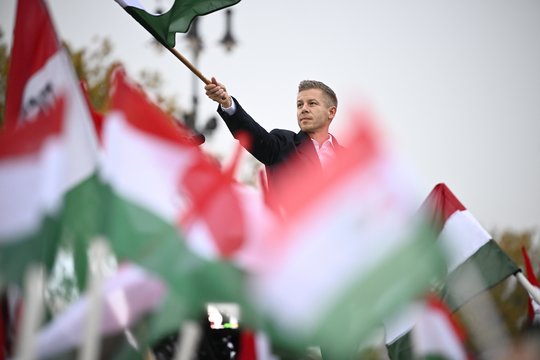 V. Orbano eros pabaiga: ką P. Magyaro pergalė reiškia Europai ir pasauliui