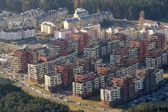 RRT: daugiabučių bendrijos privalo neriboti gyventojų teisės rinktis interneto teikėją