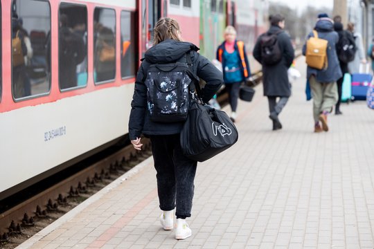 Sprendimas mažinti vien traukinio bilietų kainas gali atsirūgti: užsimena net apie Konkurencijos tarybą