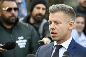 Istorinius rinkimus Vengrijoje įvertinę politologai: kokią reikšmę turės Lietuvai ir ko laukti Briuselyje?