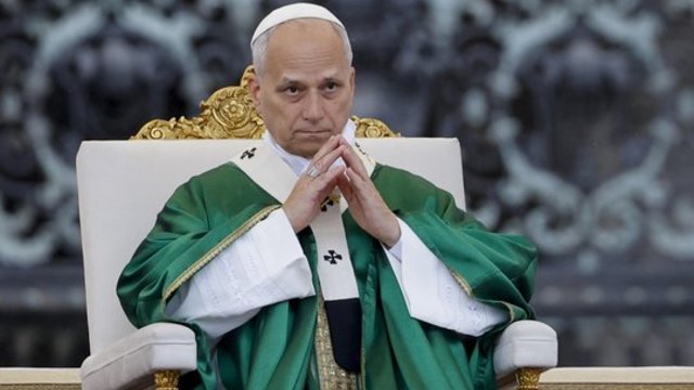 Padidinęs įtampą D. Trumpas užsipuolė popiežių Leoną XIV: „Nesu didelis jo gerbėjas“