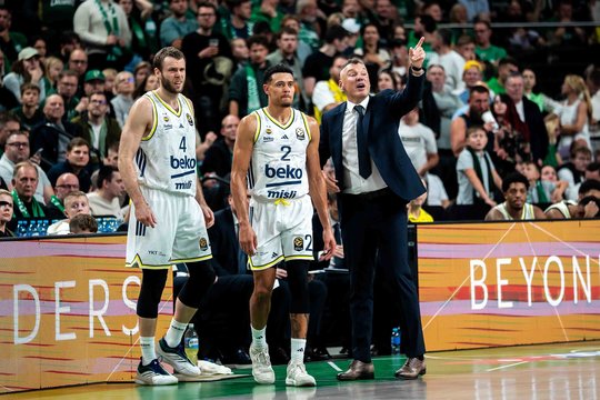 Atsigavimo ženklas – „Fenerbahce“ sutriuškino „Anadolu Efes“