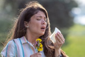 Alergiją gydo patys, bet daro tas pačias klaidas: įspėjo, kada savigyda gali tik pakenkti