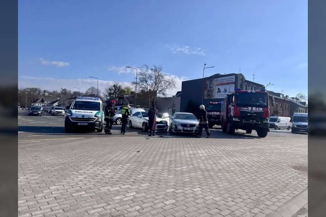 Kauno centre – smarkus susidūrimas