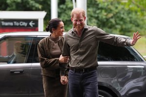 Linčiuojamas Meghan Markle ir princo Harry vizitas Australijoje: vietiniai nesupranta, ką jie čia veikia