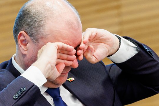 Savo versiją dėl bylos išdėstęs S. Skvernelis kalbėjo tiesiai šviesiai: „Viskas, politinė karjera baigta“