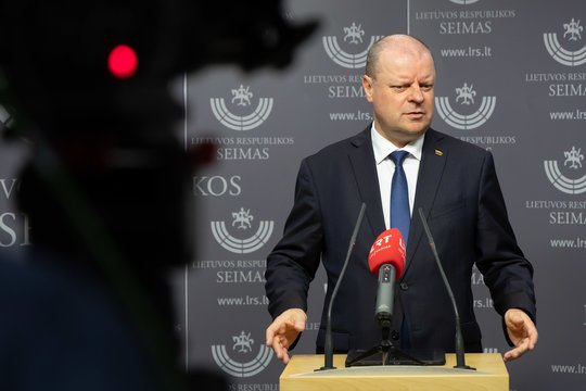 S. Skvernelis kategoriškai neigia, kad ėmė 51 tūkst. kyšį: tai viena juodžiausių dienų mano gyvenime