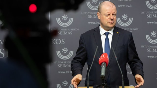 S. Skvernelis kategoriškai neigia, kad ėmė 51 tūkst. kyšį: tai viena juodžiausių dienų mano gyvenime