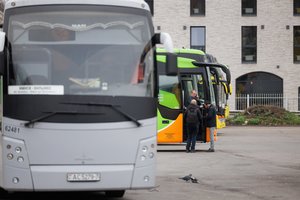 Svarsto branginti tarpmiestines keliones autobusais – kaltina ne tik brangusius degalus