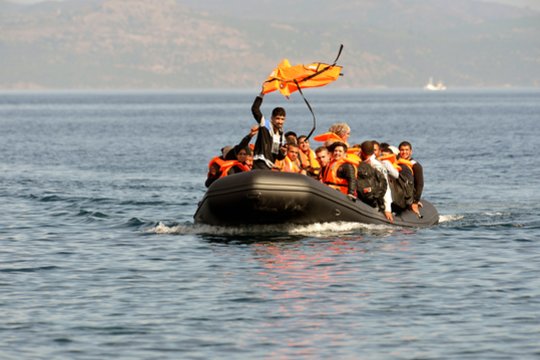 Šimtai migrantų pasiekė Kretą