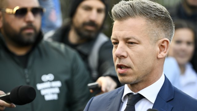 Nors V. Orbano nuvertimą laiko nauja era – dar nereikėtų džiaugtis: ragina prisiminti vieną