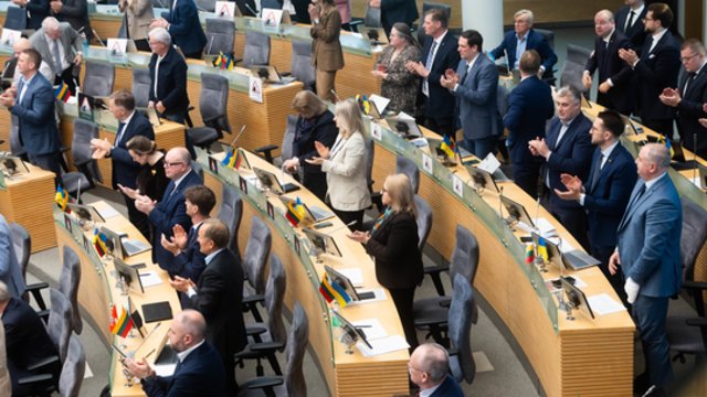 Socialdemokratams apsisprendus dėl koalicijos demokratai pasiūlymo neatmestų: kvietimą svarstytume