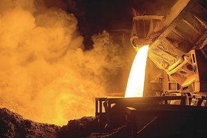 ES susitarė dvigubai padidinti muitus užsienio plienui