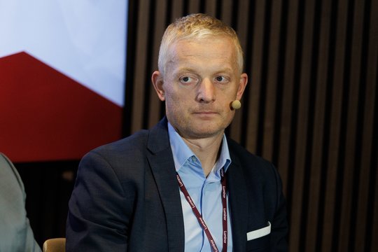 „Vien tik idėjų ir investicijų nebeužtenka“: kas stabdo energetikos proveržį Baltijos šalyse?
