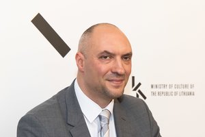 Kultūros ministrė: mane tenkina V. Denisenko darbas