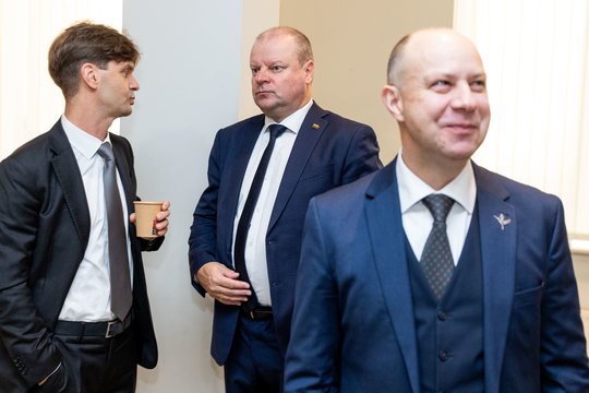 Seime – permainų vėjai: netrukus susiformuos nauja frakcija, o koalicija praras du narius
