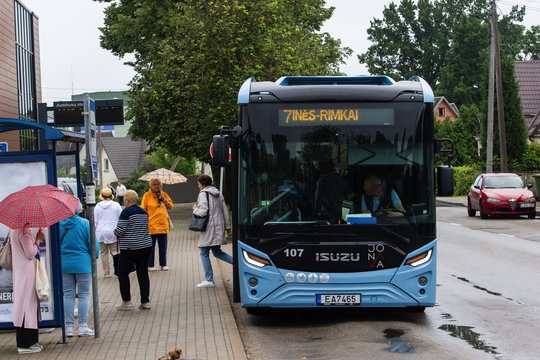 Nuo elektrinių autobusų plėtros iki 100 km dviračių takų kasmet: kaip keičiasi Lietuvos miestai