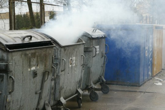 Viena klaida – ir konteineris liepsnose: kas kelia didžiausią gaisro riziką