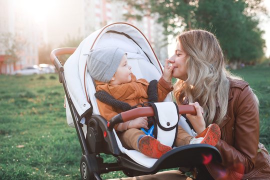 Neįtikėtina mamos drąsa spaudžia ašaras: paaukojo savo gyvybę gelbėdama vaiką