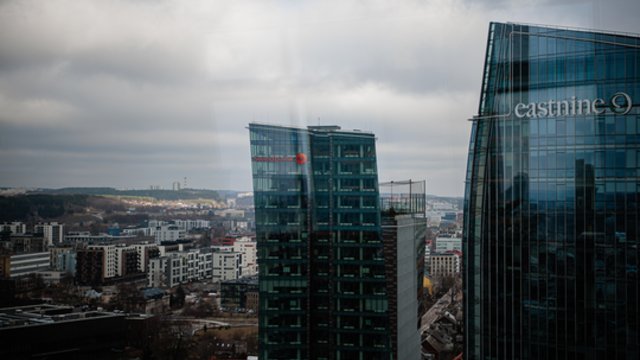 Sinoptikė įspėja – sulauksime ne tik lietaus: naktimis vis dar kandžiosis šalnos