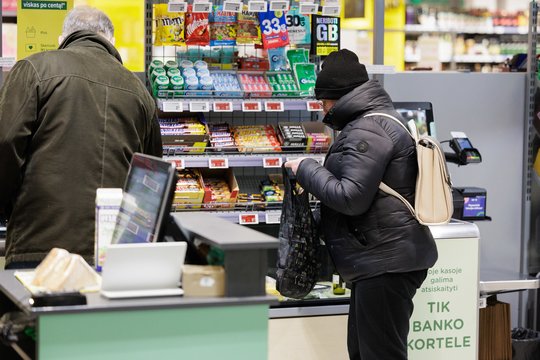 Apsilankė prekybos tinkluose ir suskaičiavo, kur apsipirkti pigiausia, o kur – brangiausia