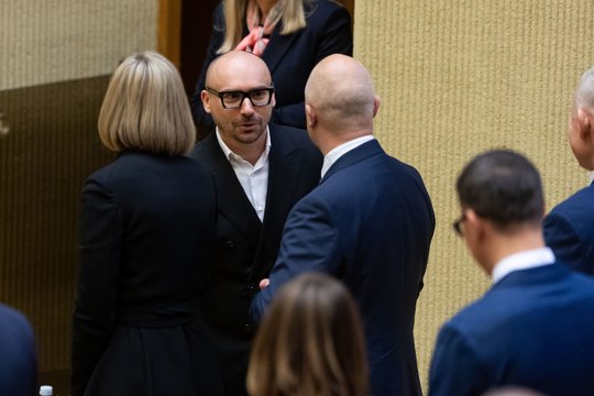 M. Maldeikis konservatorių gretose įsiūbavo nejaukią diskusiją: viešai abejoja L. Kasčiūno lyderyste