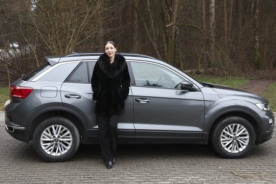 Prie vairo tėčio pasodinta operos solistė neslepia: „Kartkartėmis gaunu baudų“