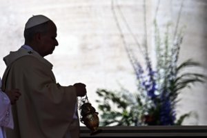 Neįprastai griežtas popiežiaus pareiškimas: „Pasaulį niokoja vos keletas tironų“