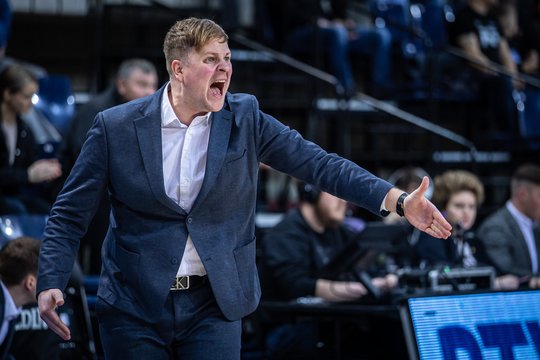 Iš „Nevėžio“ atleistas treneris L. Eglinskas neslėpė situacijos – išsiskyrimas buvo netikėtas ir kiek nelauktas