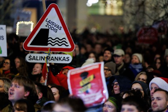 Protestų „Šalin rankas“ organizatoriai pristatys tolimesnius planus dėl Seime svarstomų LRT pataisų