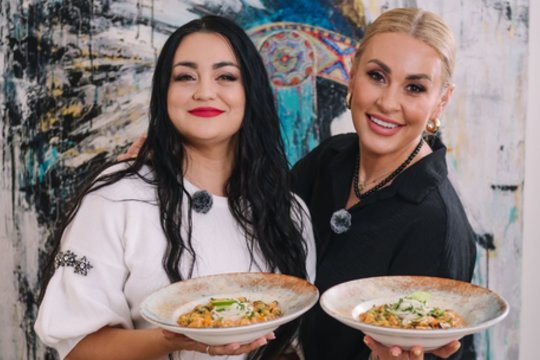 Monika Falcon apie artimą ryšį su mama: „Nuo vaikystės svajojau būti tokia kaip ji“