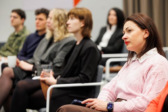 „Švietimo kodo“ klasės programos dalyviams – „Telia“ paskaita apie skaitmeninius iššūkius mokytojams