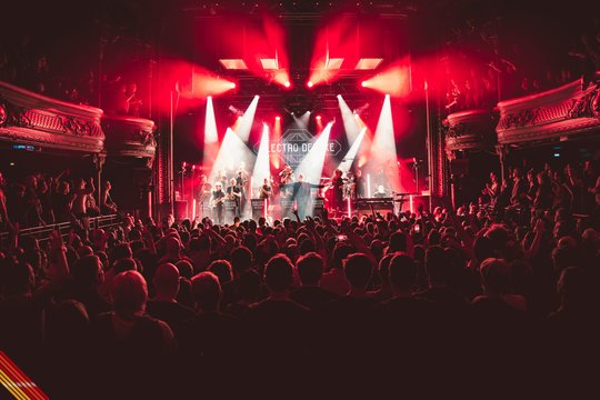 Dar viena liūdna žinia: netrukus turėjusį vykti koncertą atšaukia populiari šalies grupė